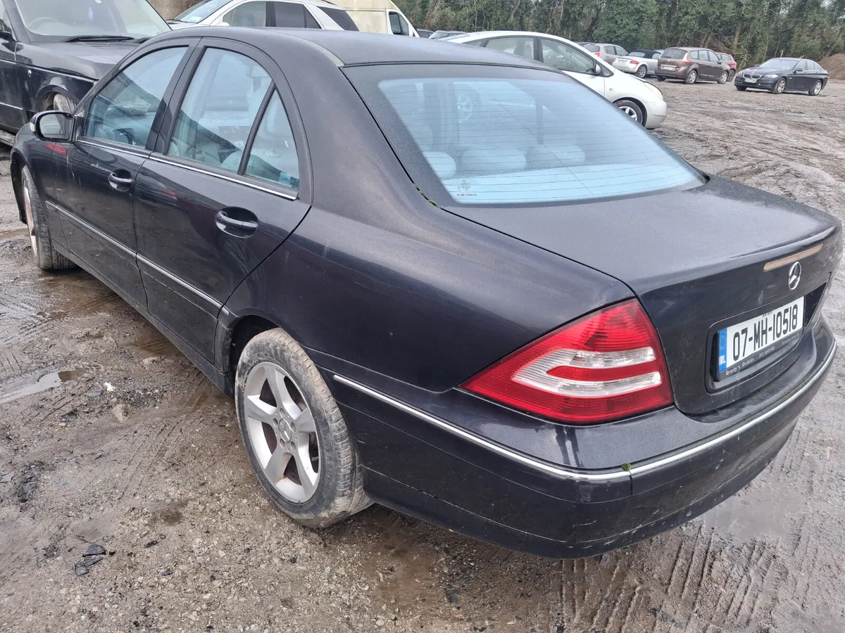 2007 Mercedes C-class parts - Image 4