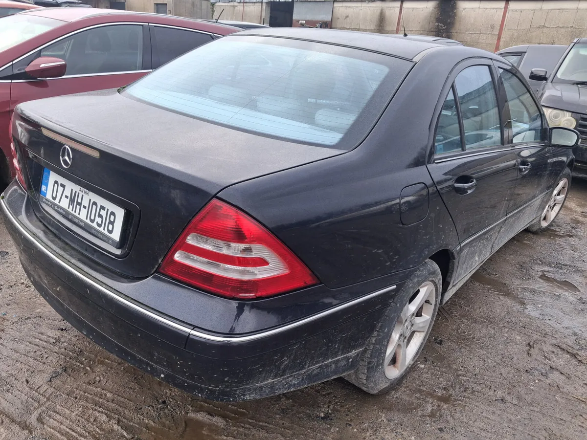 2007 Mercedes C-class parts - Image 3