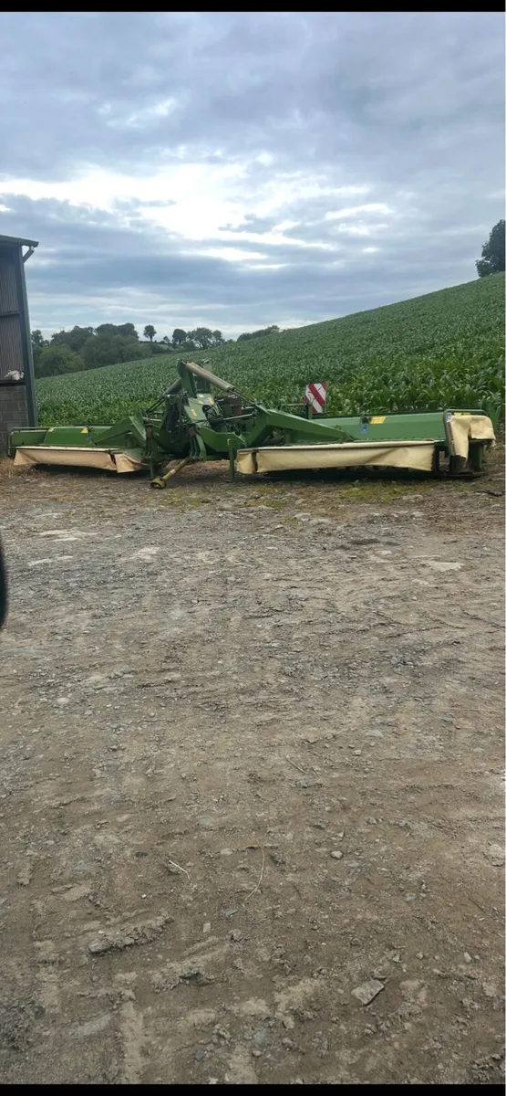 Krone butterfly mowers