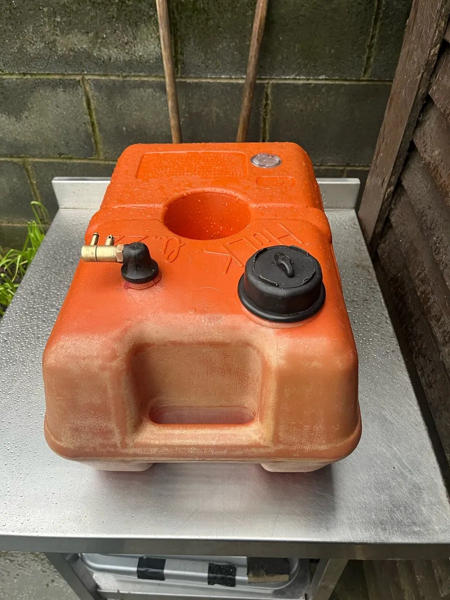 outboard petrol tank - Image 2