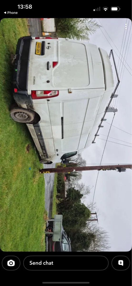 2015 Nissan nv400 for breaking - Image 4