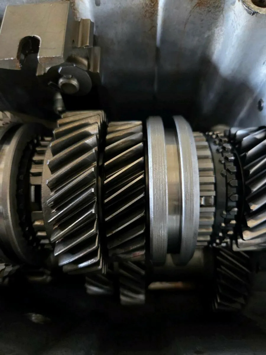 Sierra Cosworth T5 gearbox - Image 4