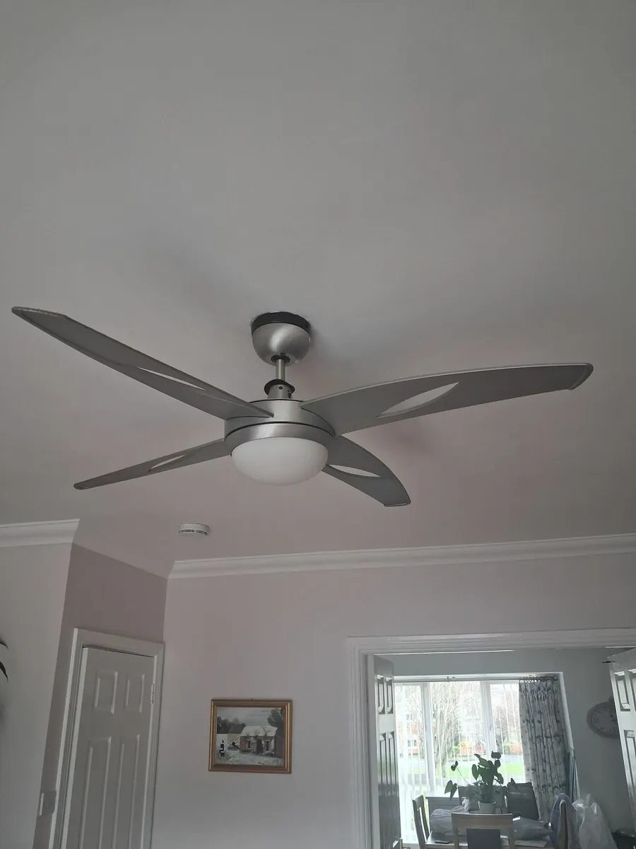 2 x ceiling fans 150e for 2 with remotes - Image 3