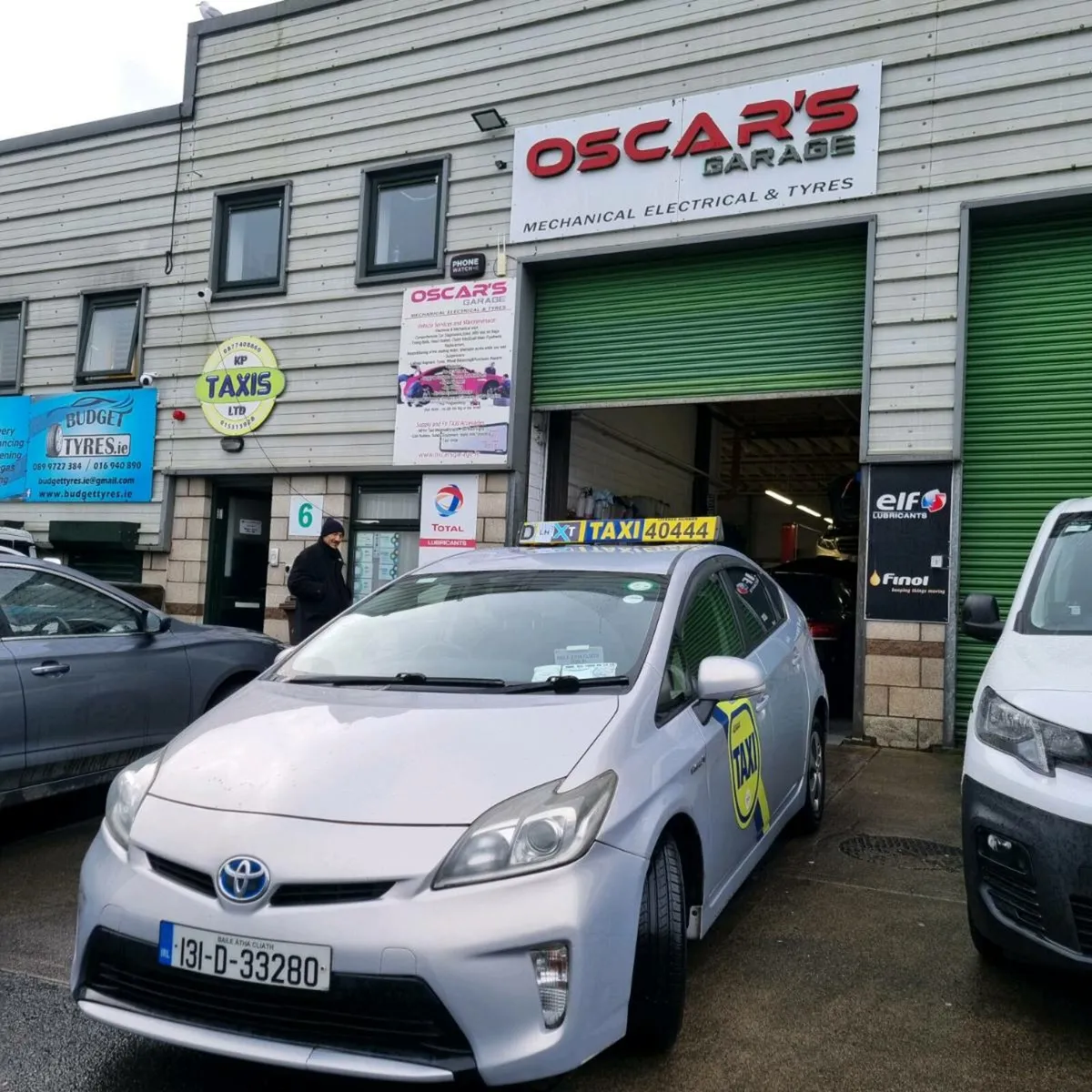 Taxi for rent - Image 1