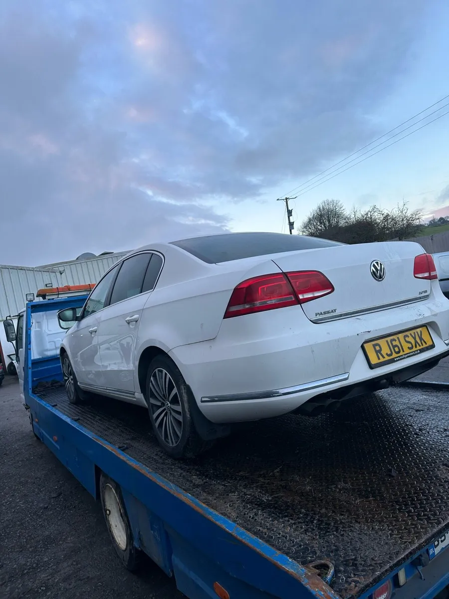 2012 Volkswagen Passat 2.0 tdi for breaking - Image 3