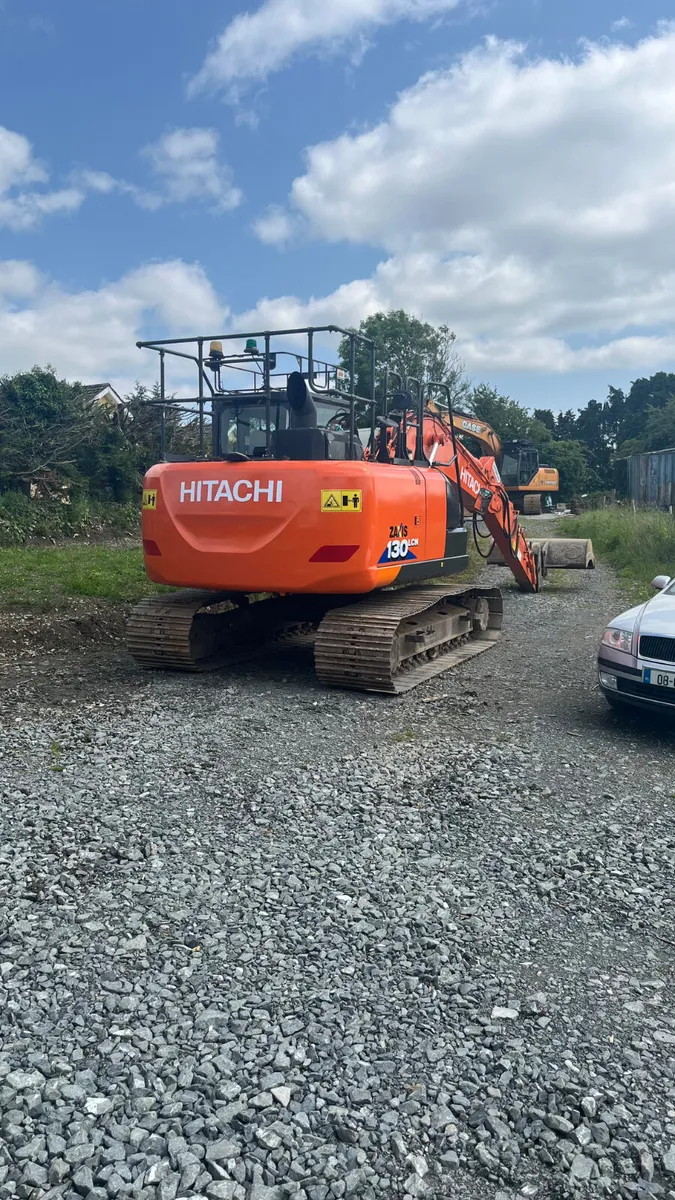 13 Ton diggers with height restrictors for hire
