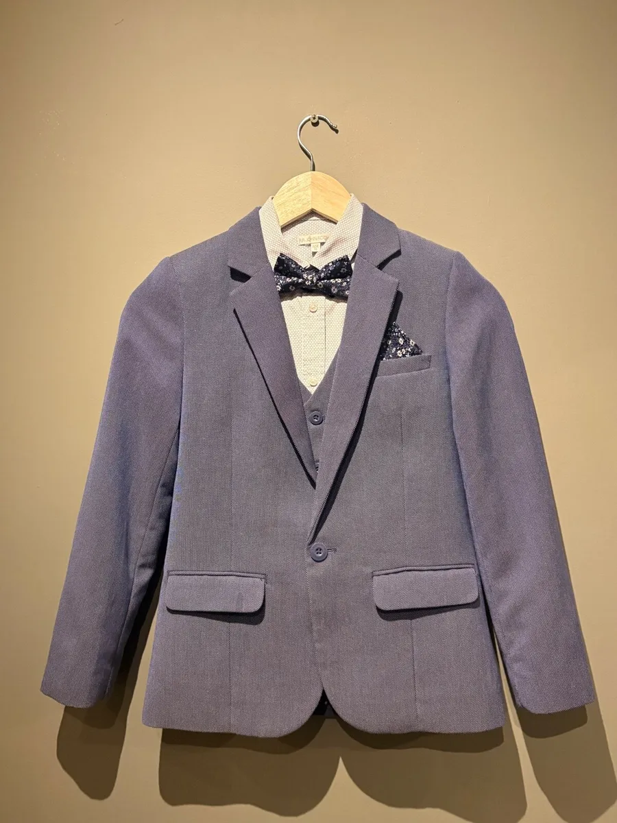 Communion suit with waistcoat, shirt + - Image 1