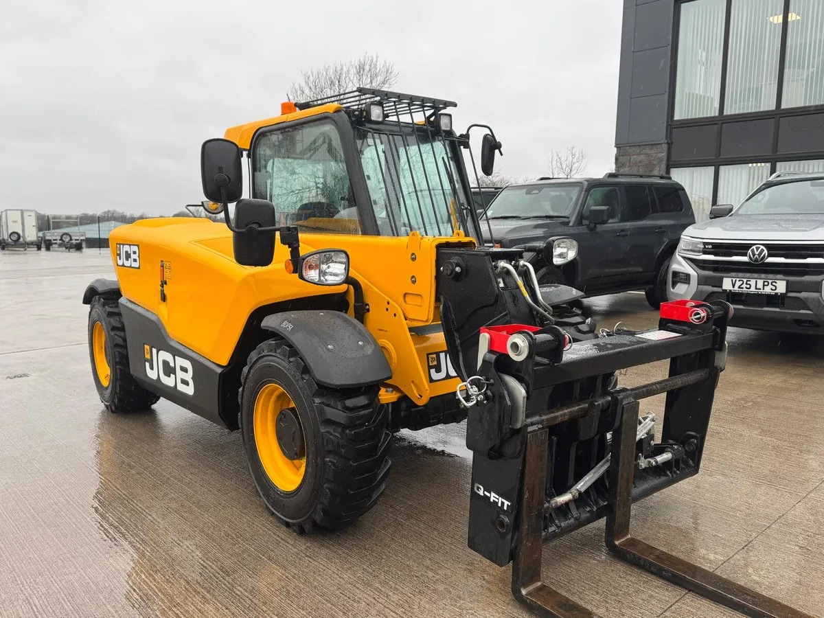 JCB 525-60 ONLY 200HRS - Image 2