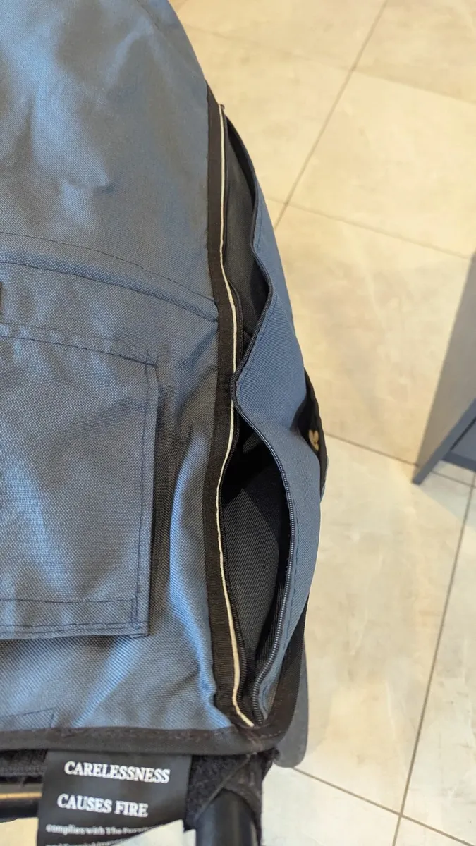 Out n about - Image 4