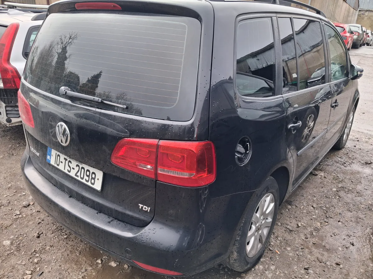 2010 Volkswagen Touran parts - Image 3