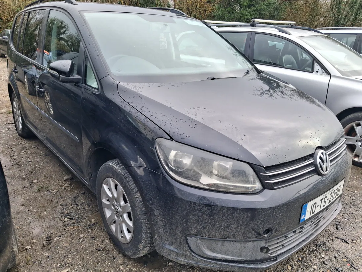 2010 Volkswagen Touran parts - Image 2
