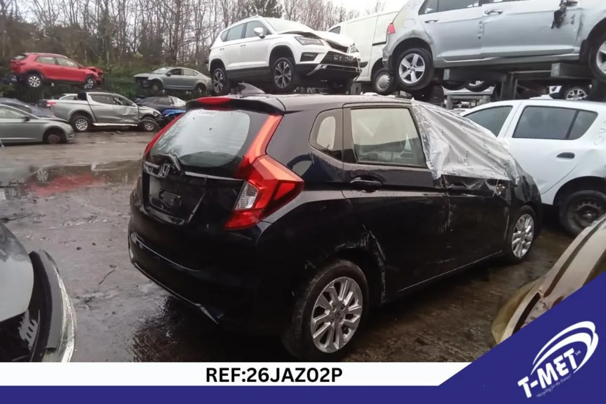 2020 HONDA JAZZ BREAKING FOR PARTS - Image 1