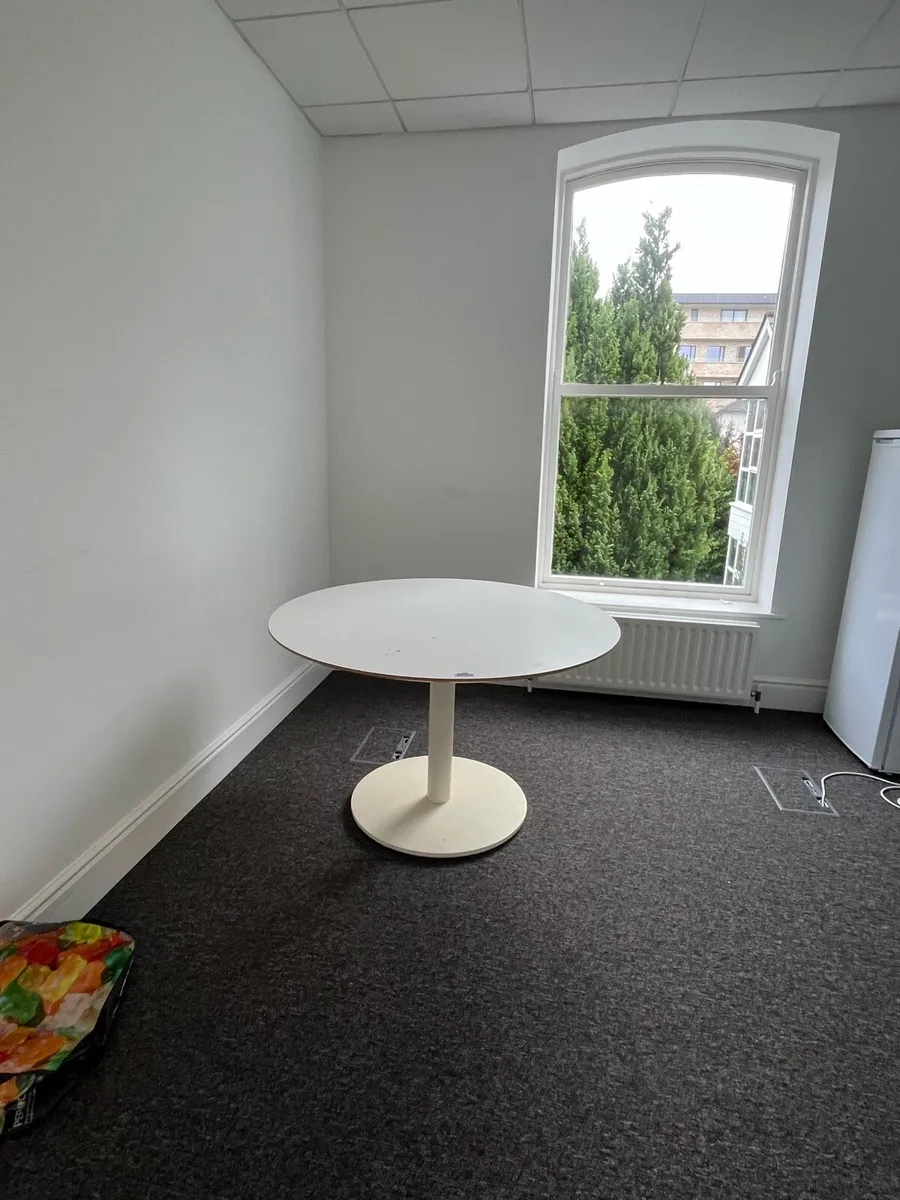 Office equipment - Image 3