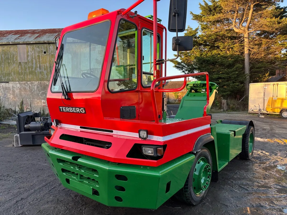 SANDBLASTING ,CRASH REPAIRS,RESPRAYS - Image 3