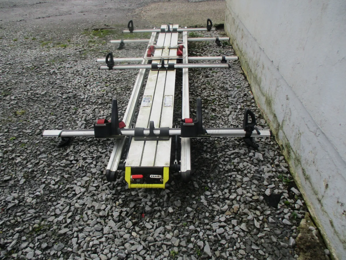 roof track big van - Image 1