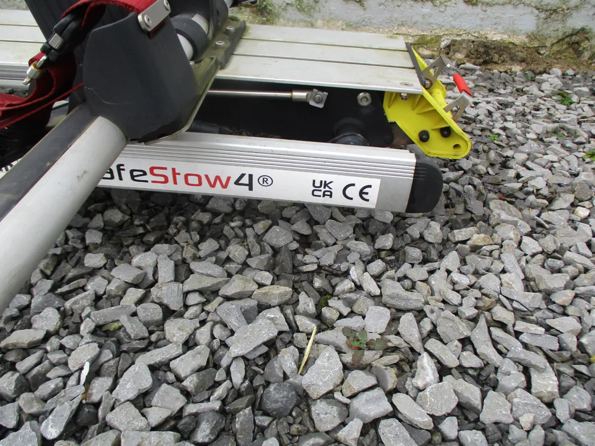 roof track big van - Image 2