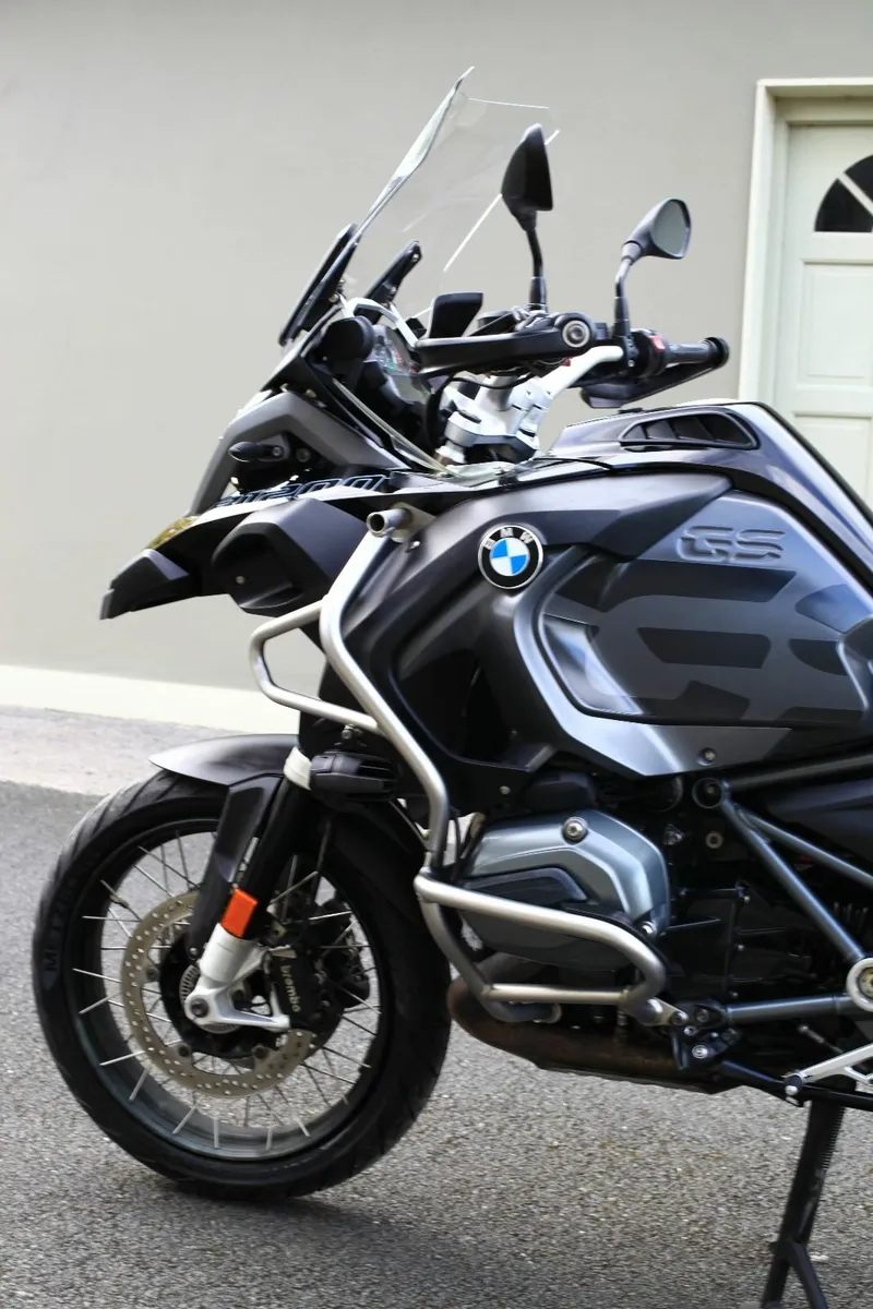 BMW R 1200 GS Adventure Triple Black 2017 - Image 2