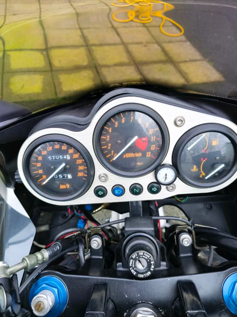 Kawasaki ZRX 1200S - Image 1