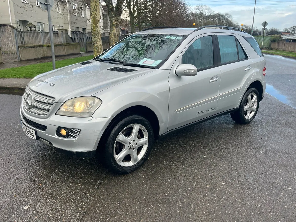 2006 Mercedes ml320 AMG Crewcab - Image 2