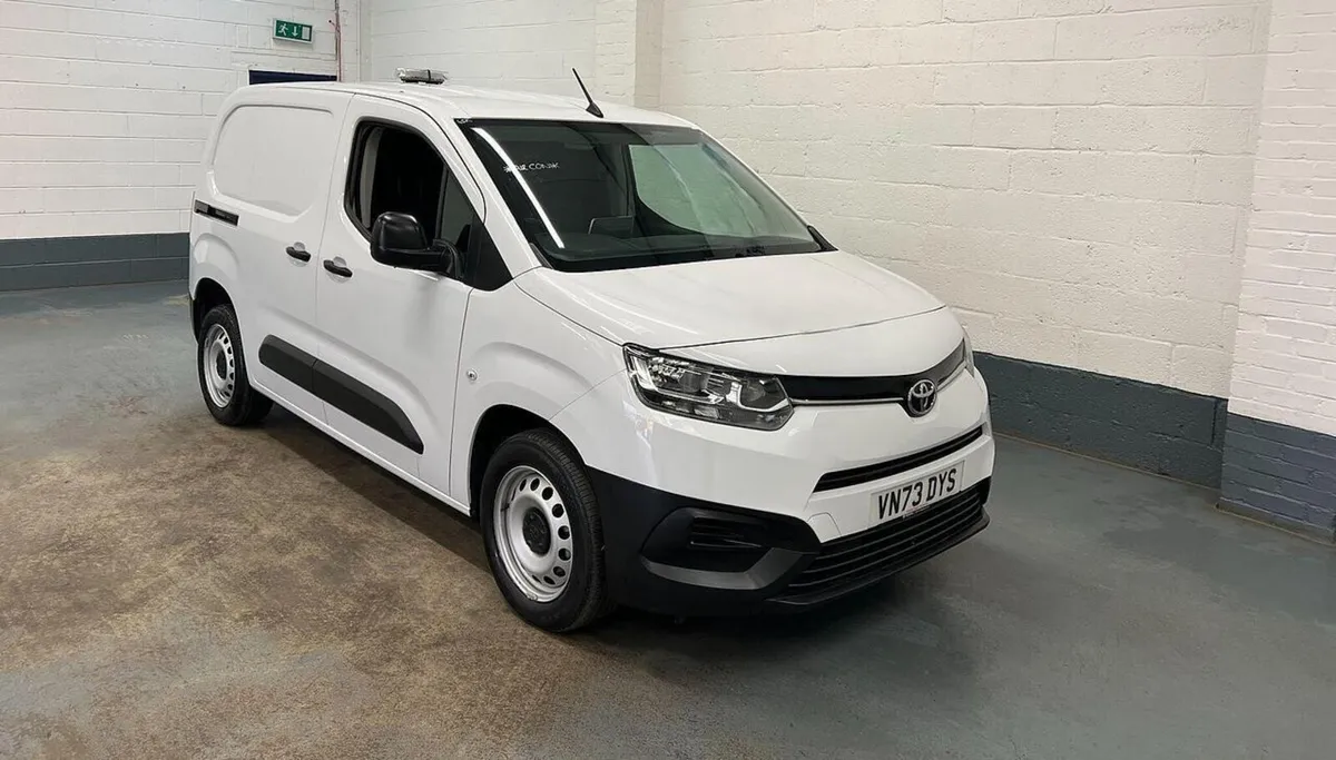 2023 Toyota PROACE CITY Small Panel Van - Image 3