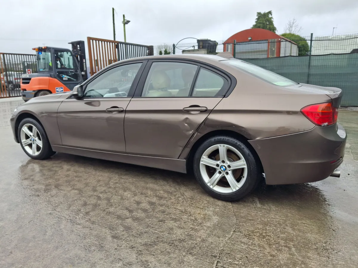 132 Bmw 3 Series  316  2.0 Diesel - Image 4
