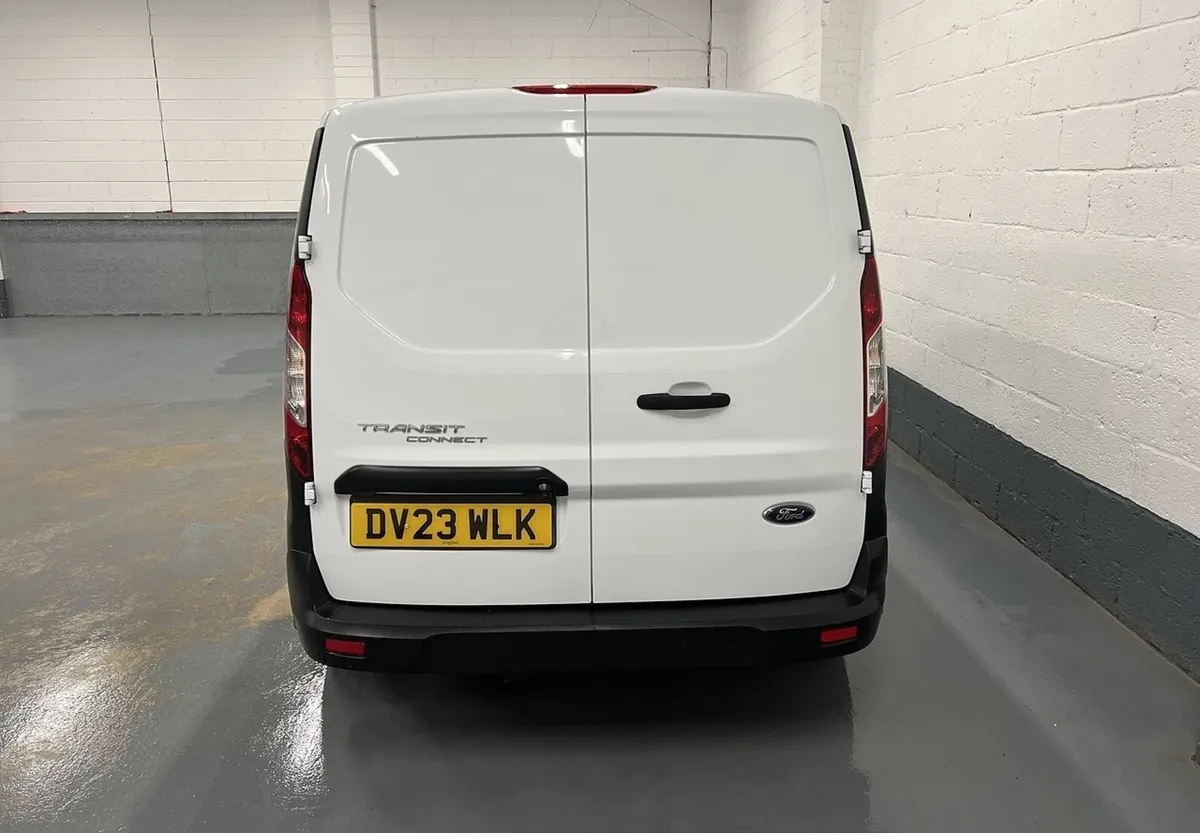 2023 Ford Transit Connect Small Panel Van - Image 4