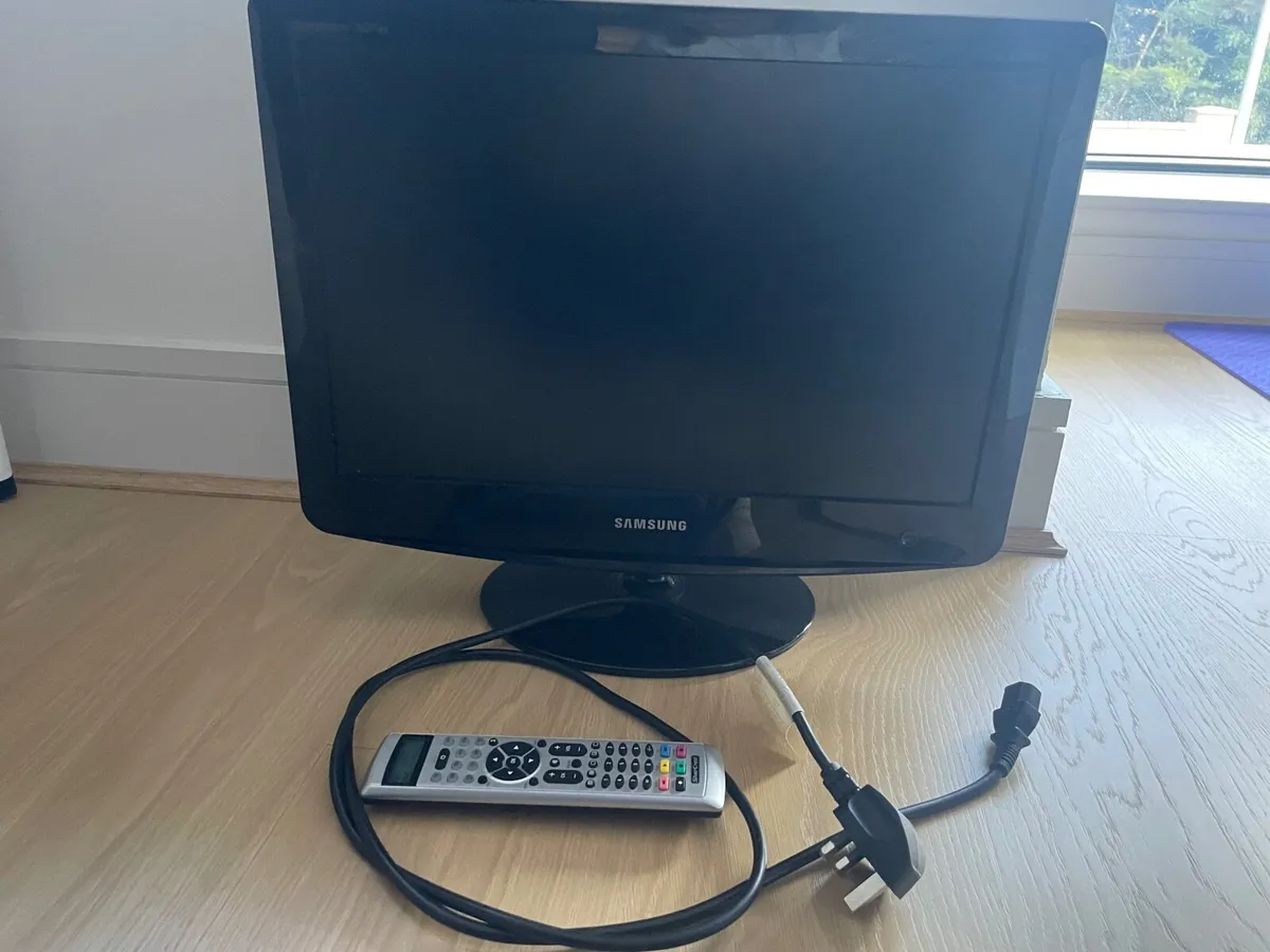 TELEVISION - Image 1