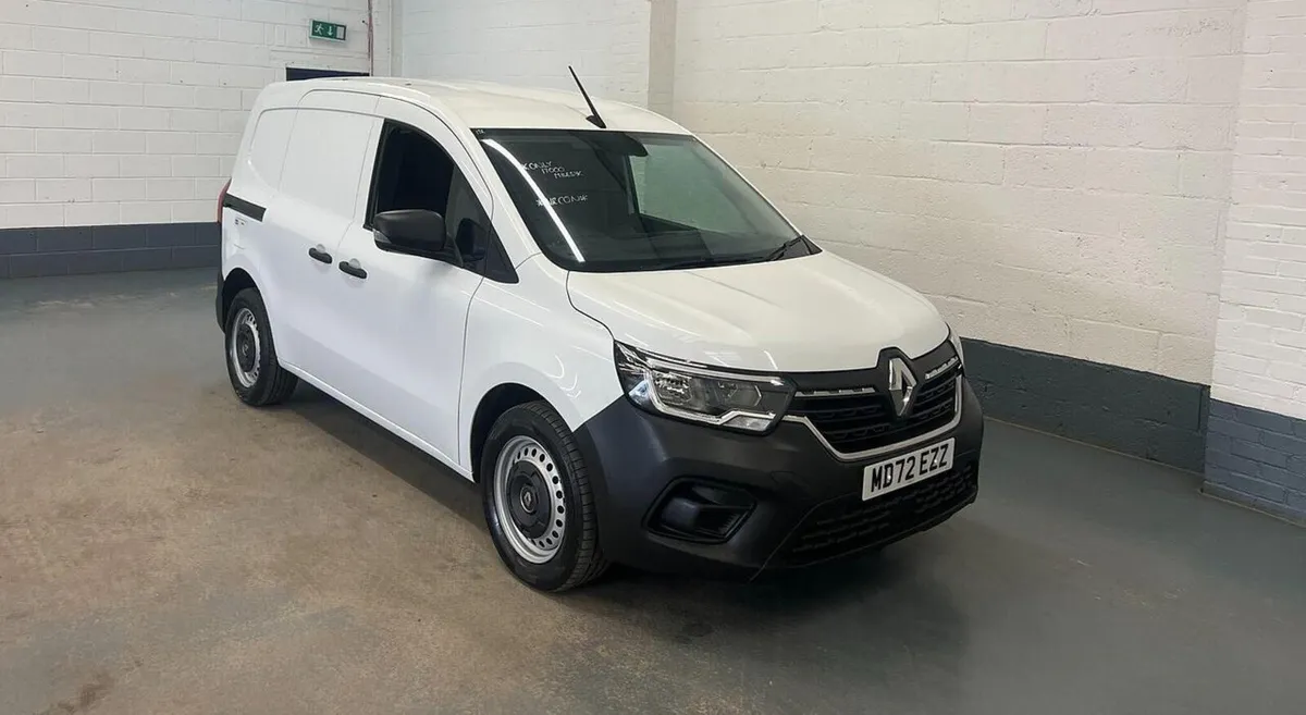 2022 Renault Kangoo Small Panel Van - Image 3