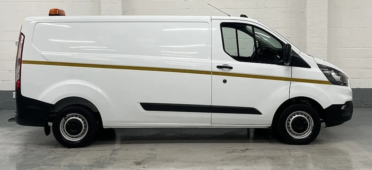 2022 Ford Transit Custom Panel Van - Image 1
