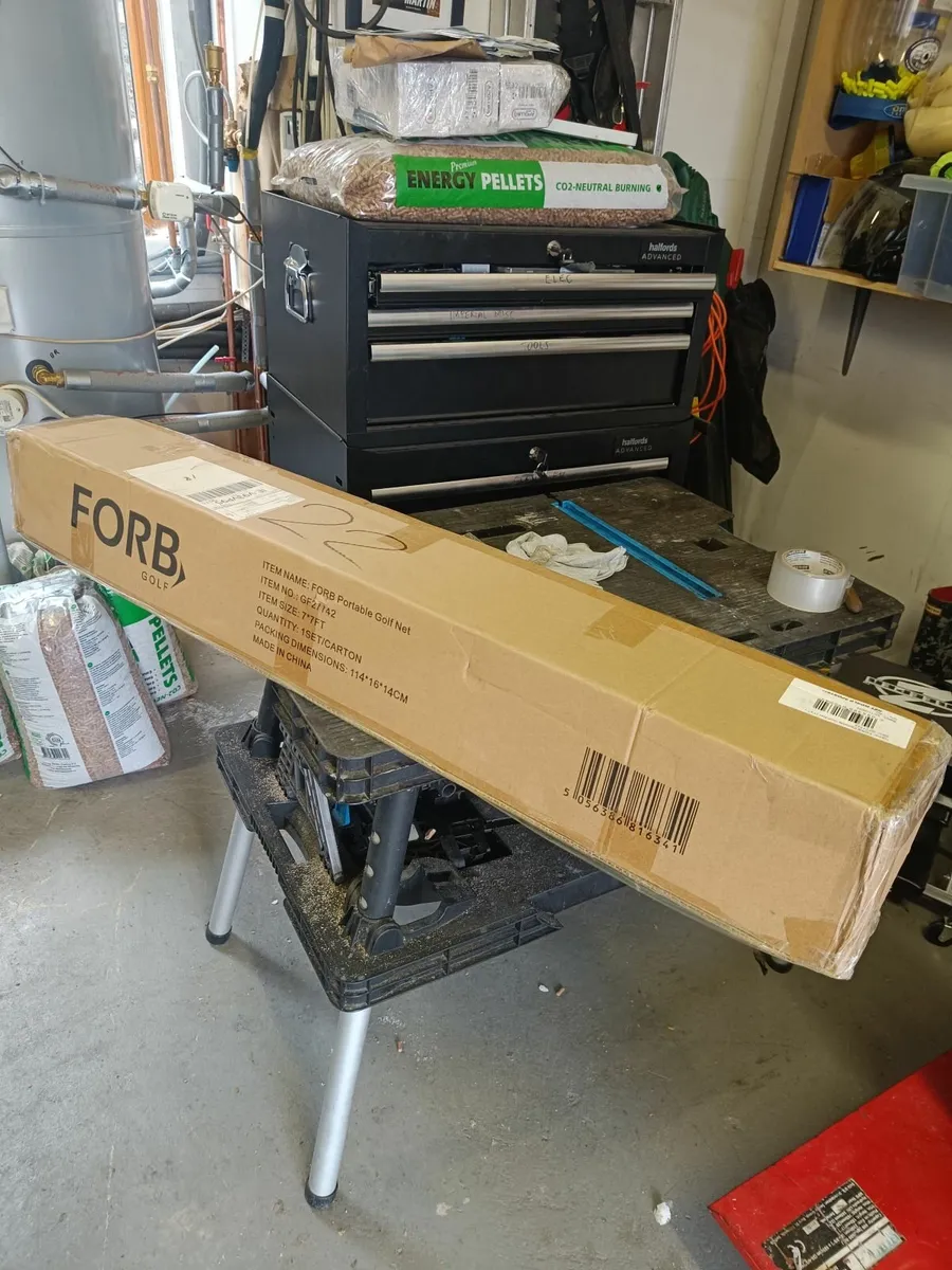 Golf Practice Net    Unused , box never opened - Image 1