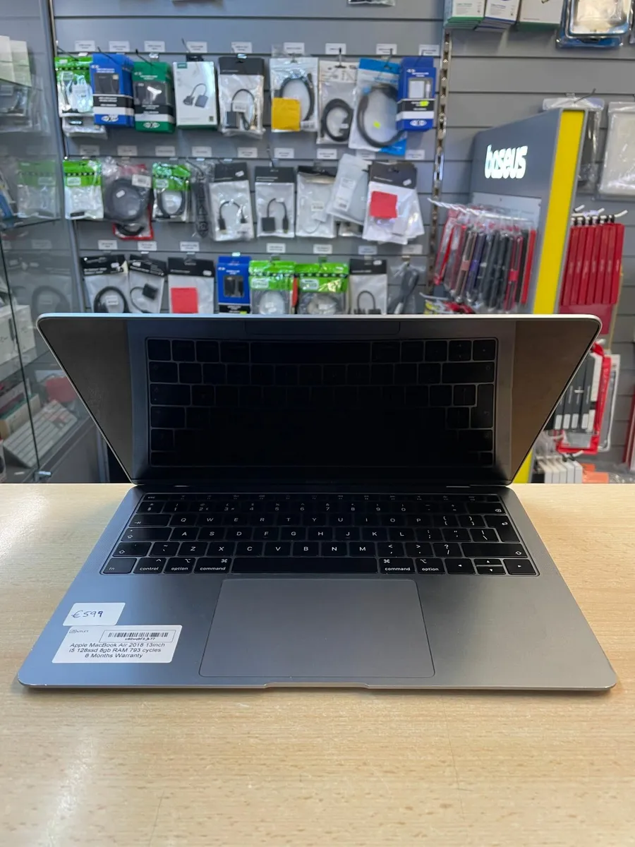 Macbook Air 13" 2018 - Image 4