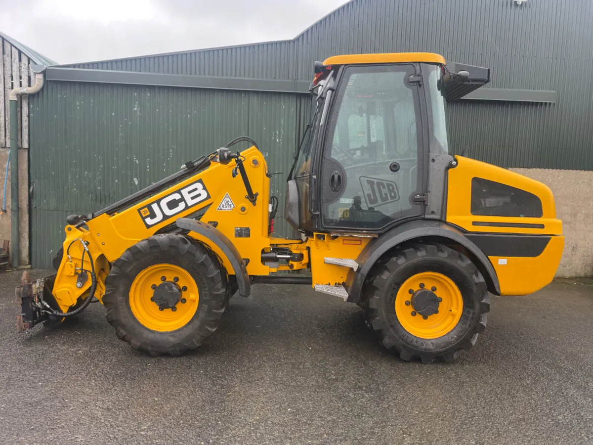 JCB TM220 - Image 1