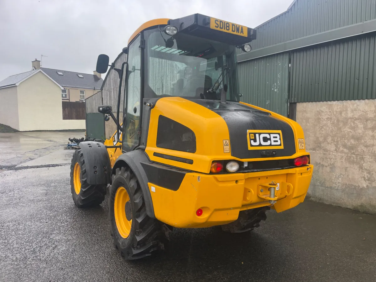 JCB TM220 - Image 3