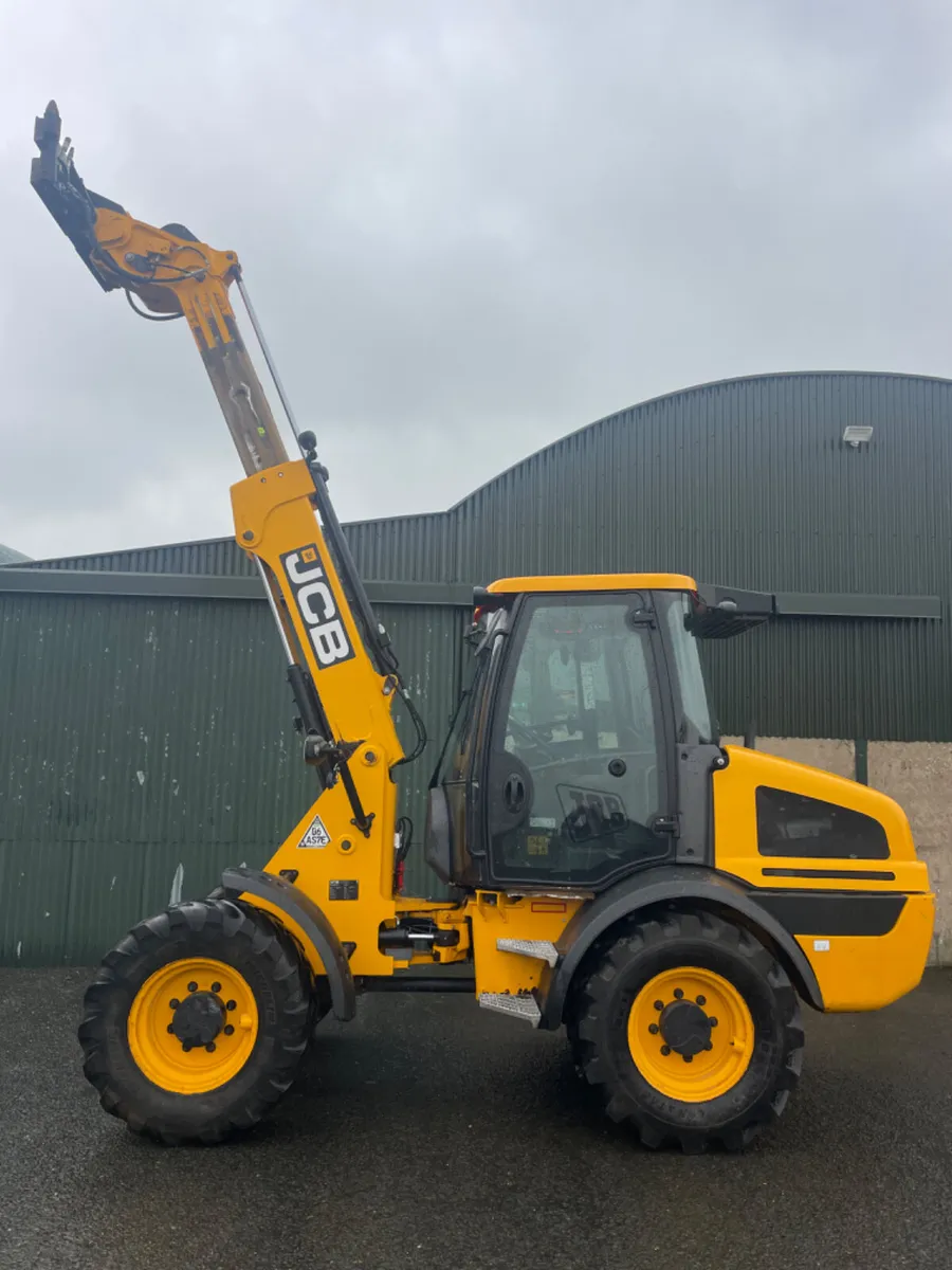 JCB TM220 - Image 4