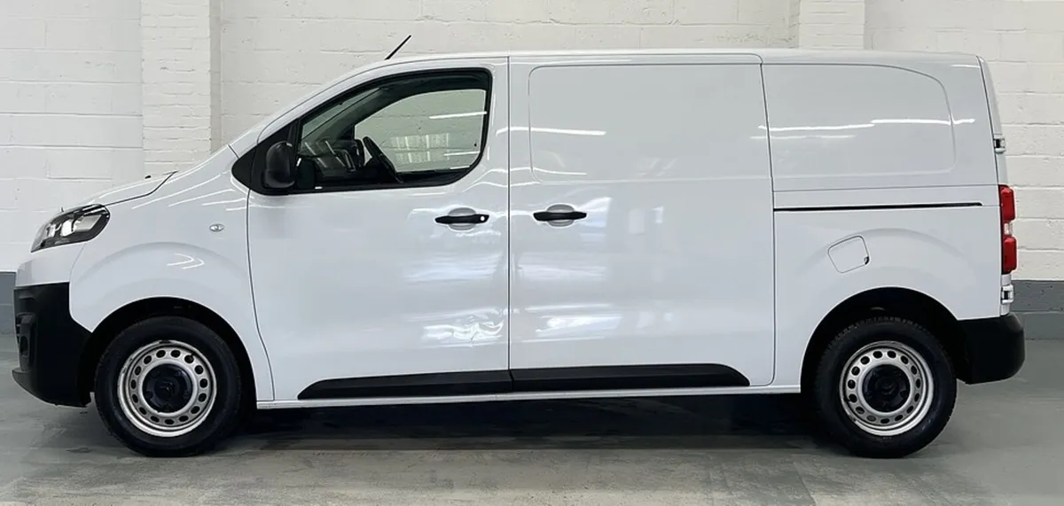 2023 Citroen Dispatch Panel Van - Image 1