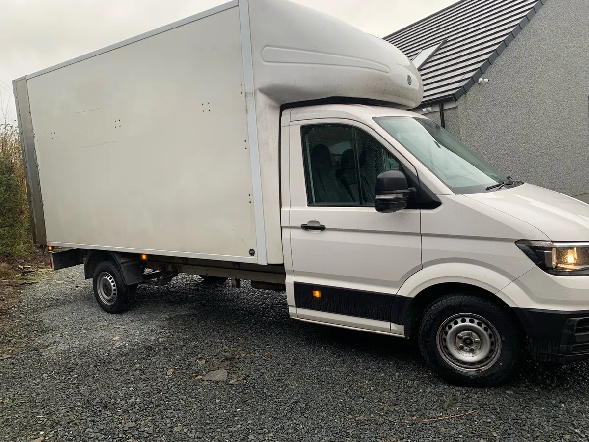 VW Crafter Luton 2020 - Image 2