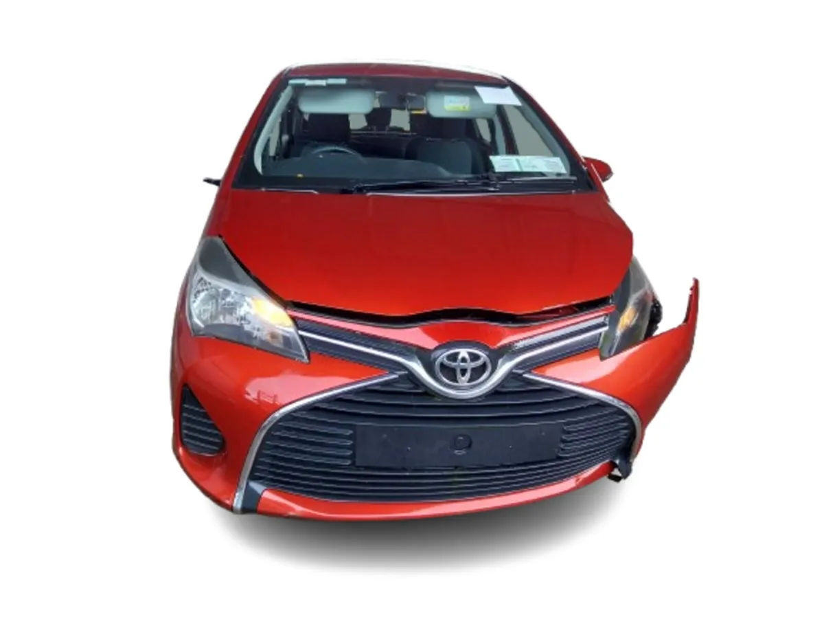 2015 TOYOTA YARIS For Breaking/Dismantling - Image 2