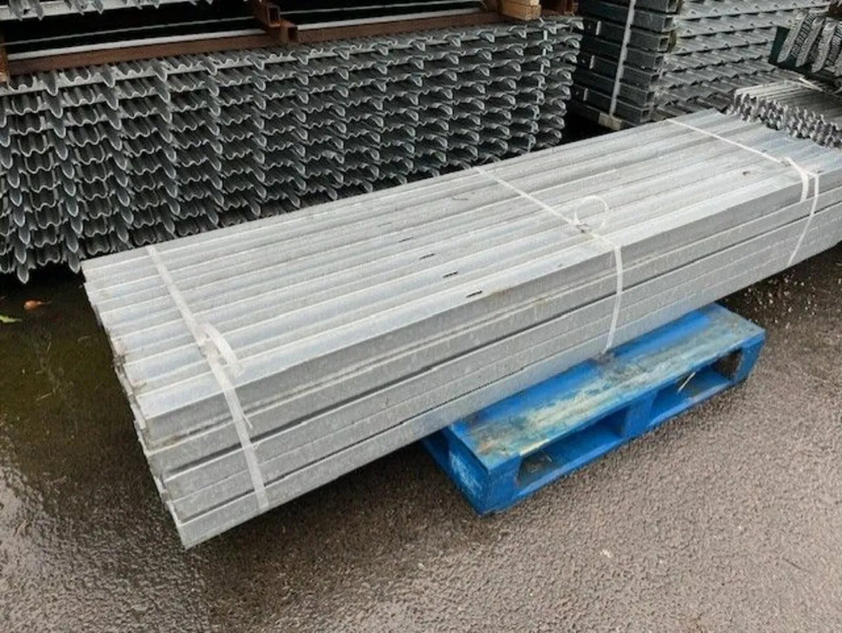 6ft HIGH PALISADE FENCING - Image 4