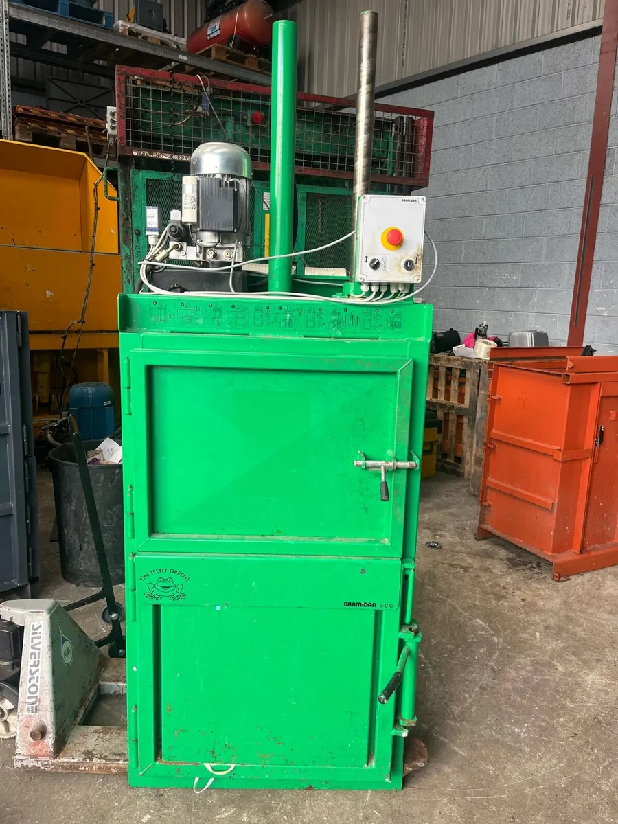 Cardboard plastic baler compactor recycling - Image 1