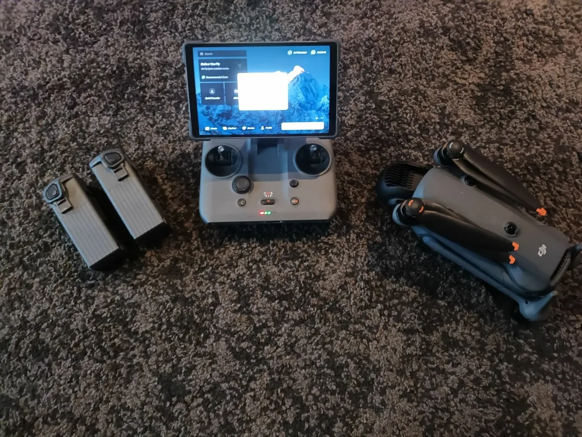 DJI Mavic 4 Pro Fly More Combo - Image 1