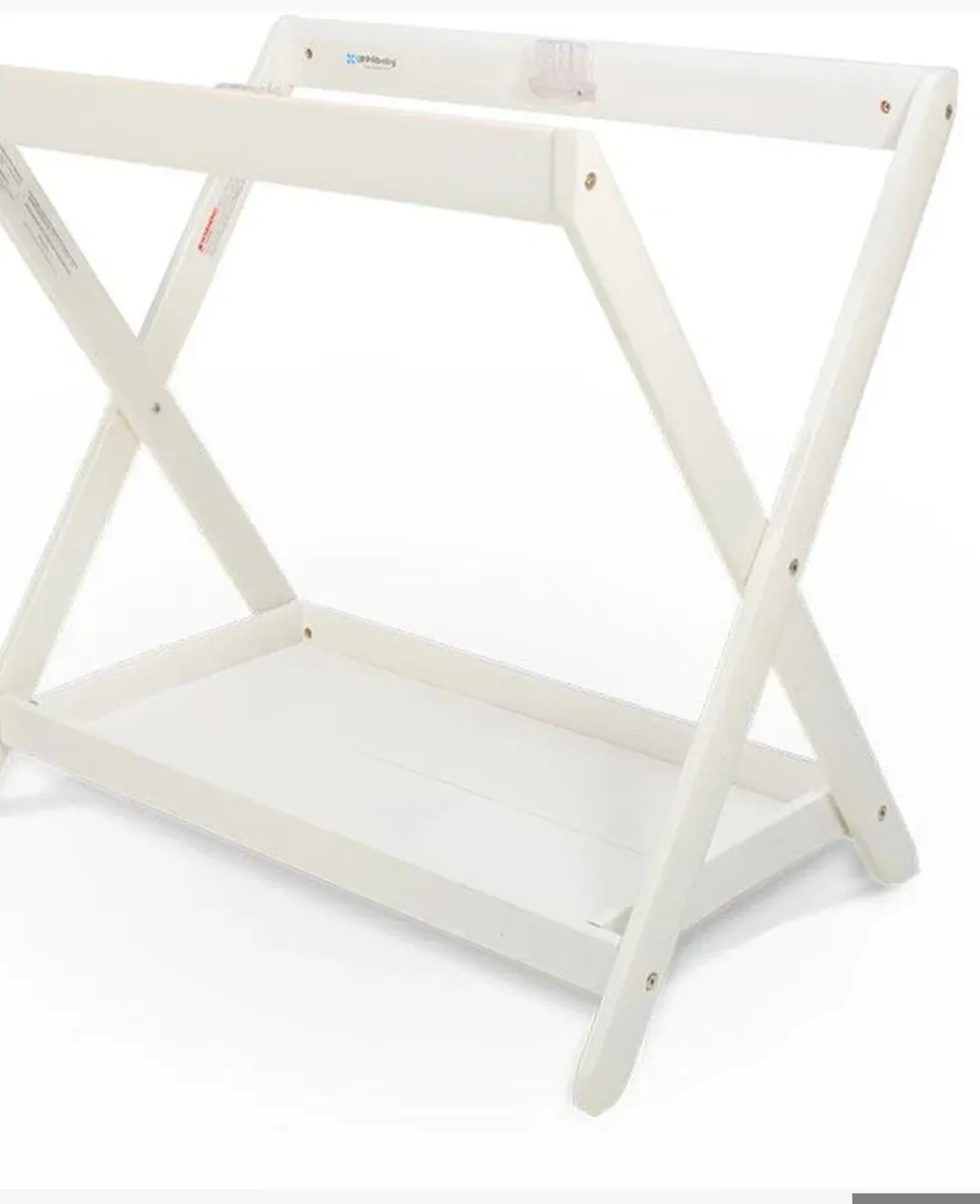 Uppababy bassinet stand