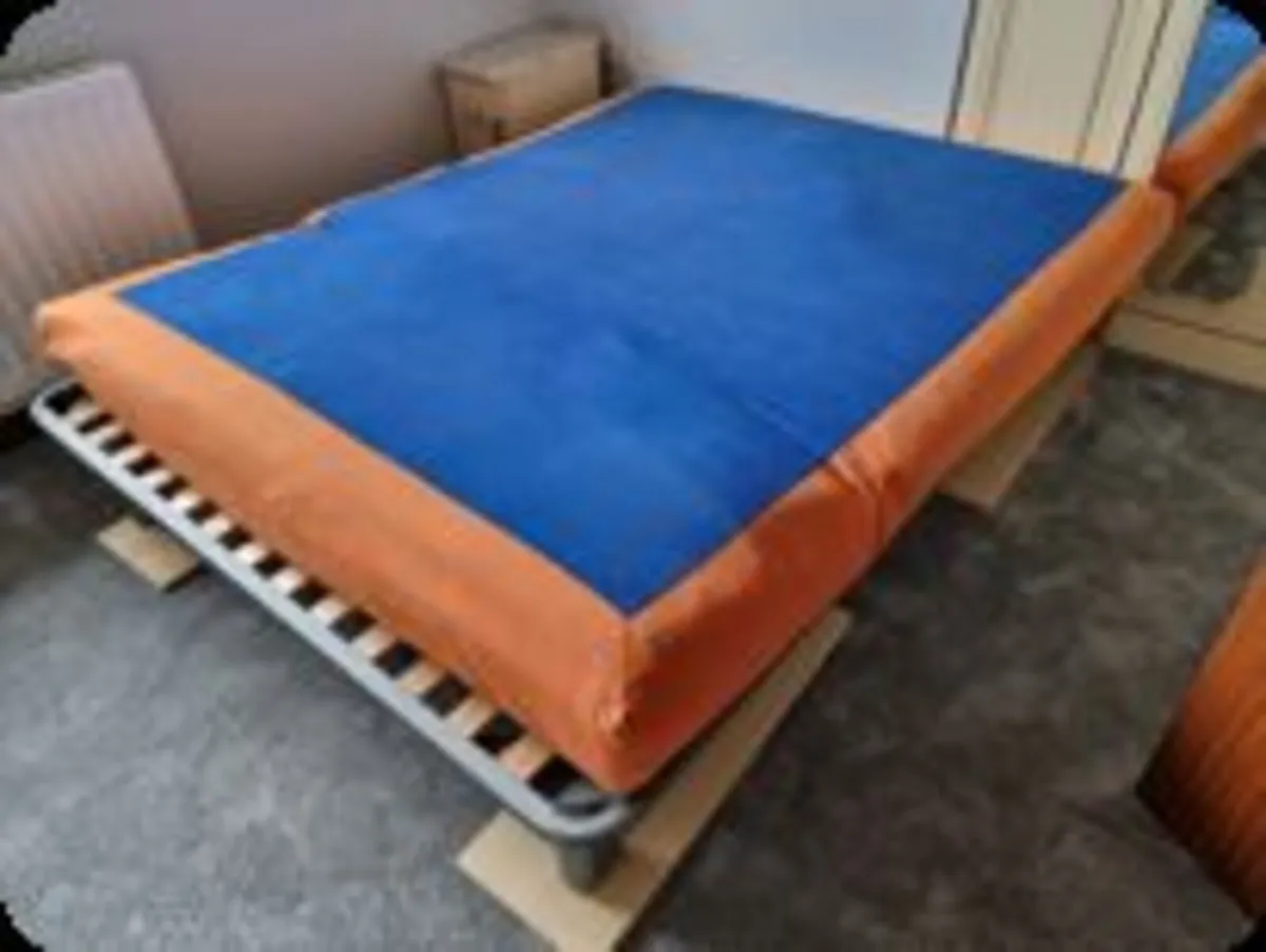 STURDY SOFA BED - Image 3