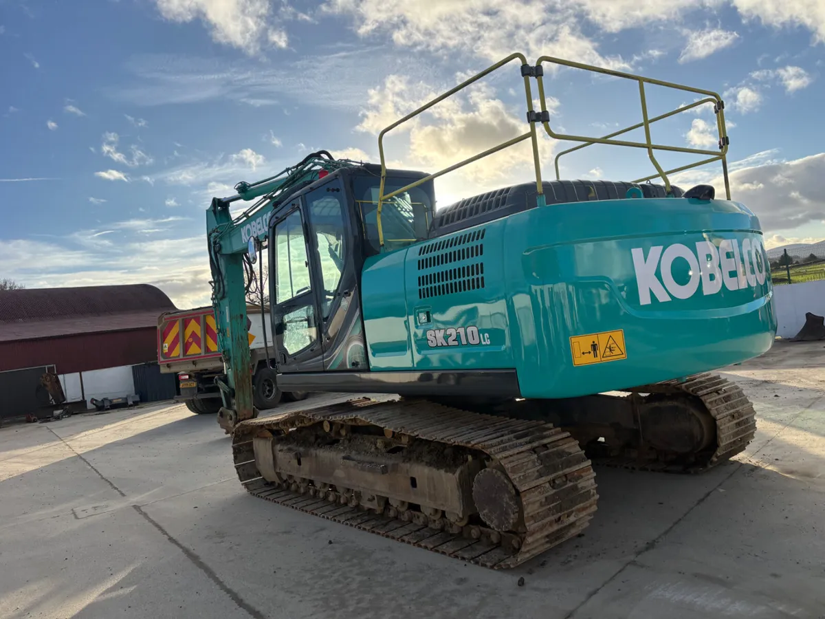 Kobelco sk210 year 2016 - Image 3