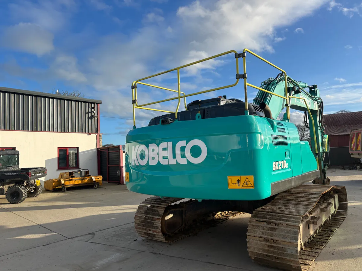 Kobelco sk210 year 2016 - Image 2