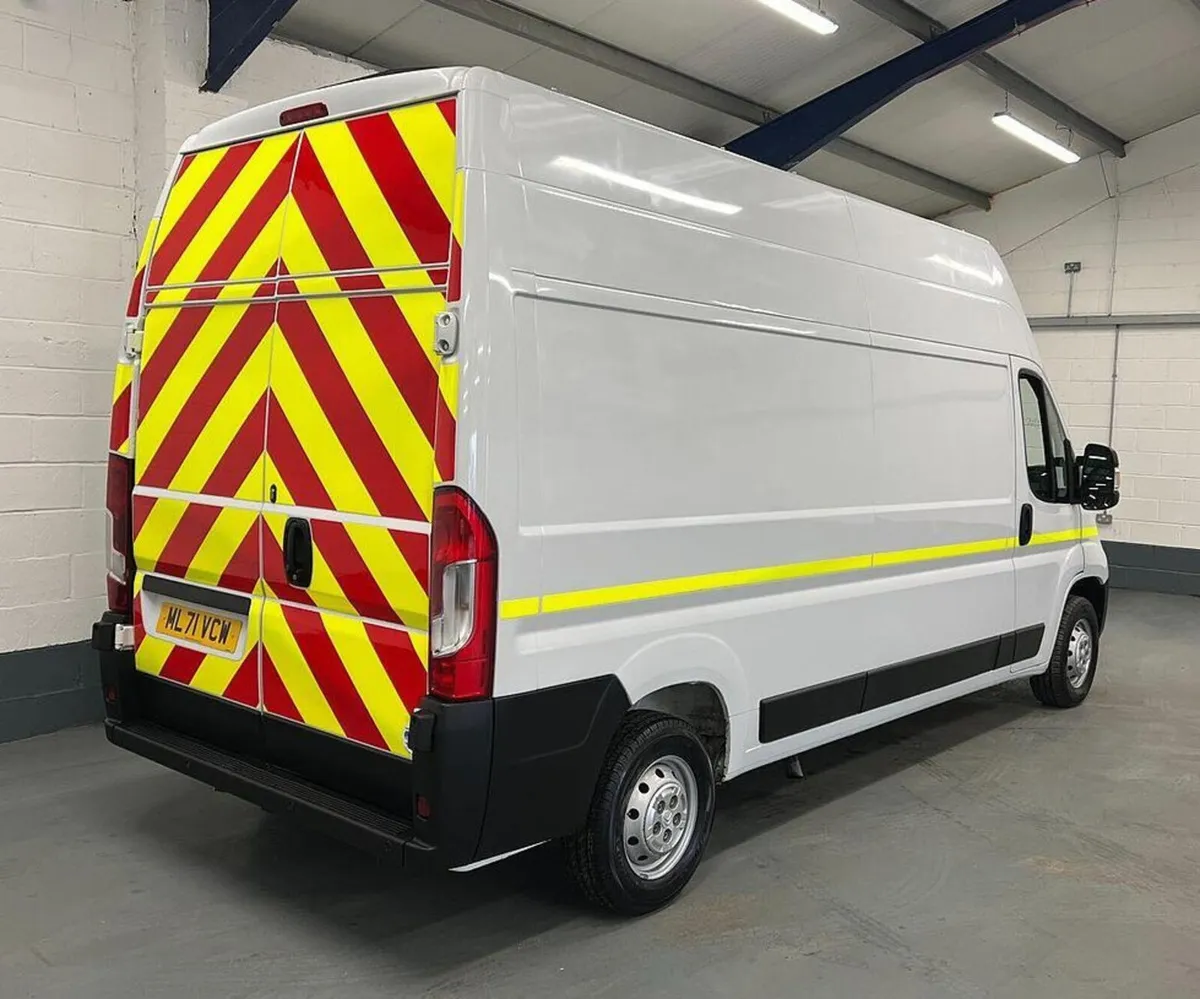 2021 Citroen Relay High Roof Panel Van - Image 3