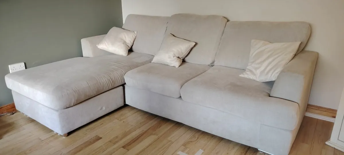 Couch, cuddle chair and foot rest - Image 4