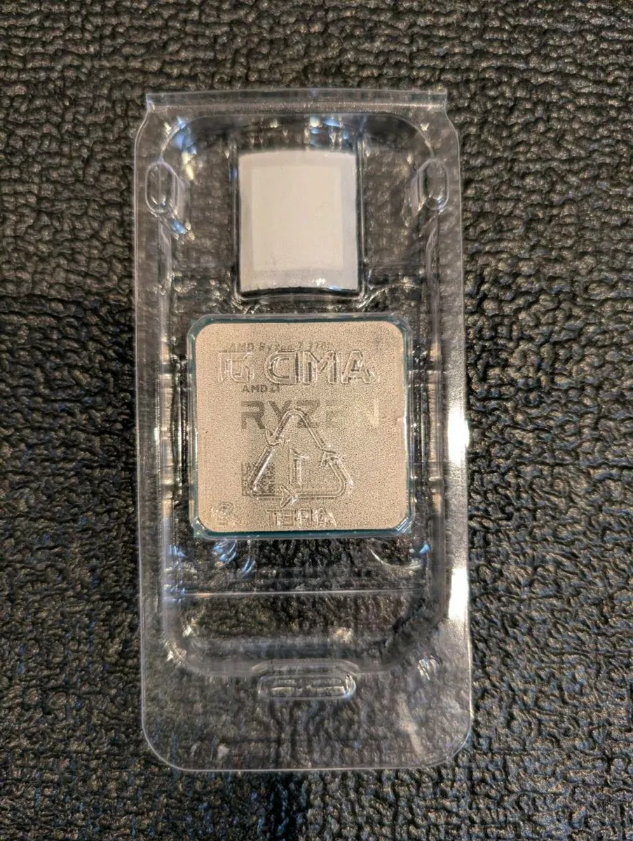 Amd Ryzen 7 3700X AM4 CPU - Image 2