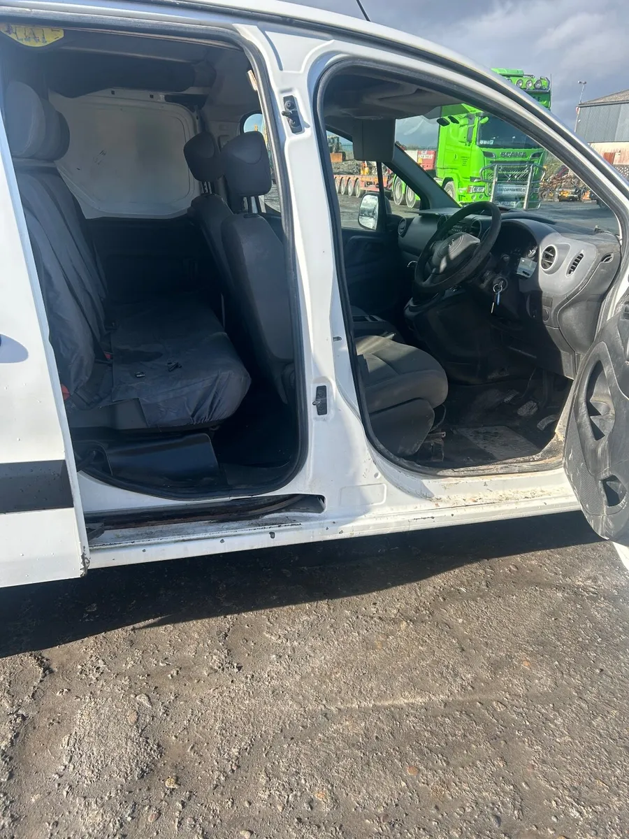 Citroen Berlingo 2014 - Image 2