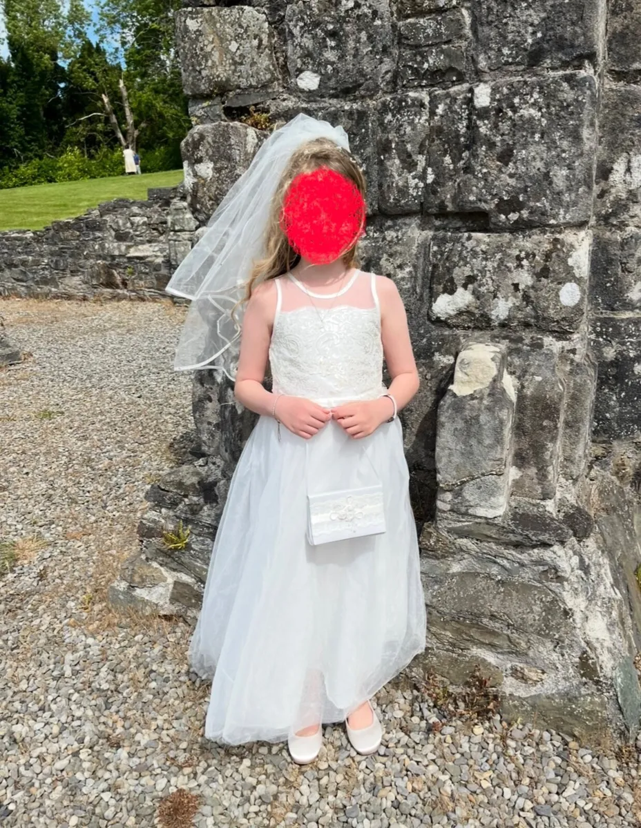 Communion dress, veil, bag & gloves - Image 2