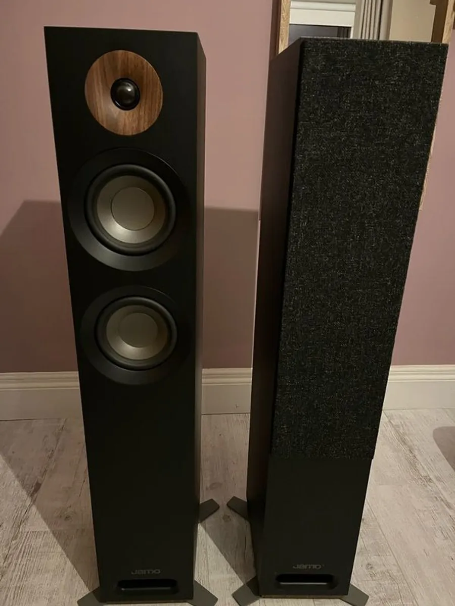 Jamo S807 Floor standing Speakers - Image 1